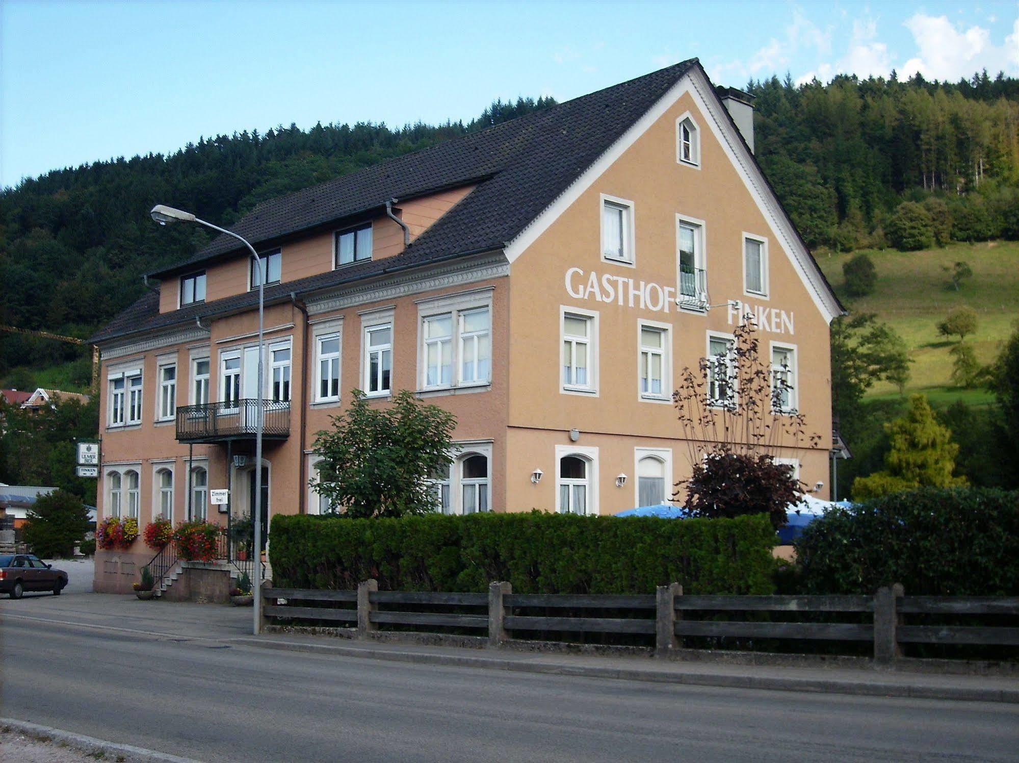 Gasthaus Finken Oppenau Extérieur photo